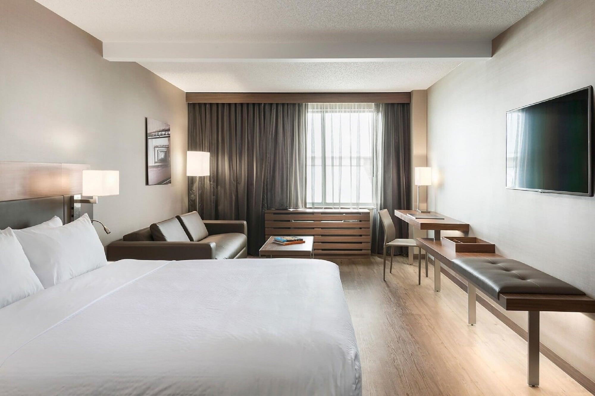 Ac By Marriott Cenco Costanera