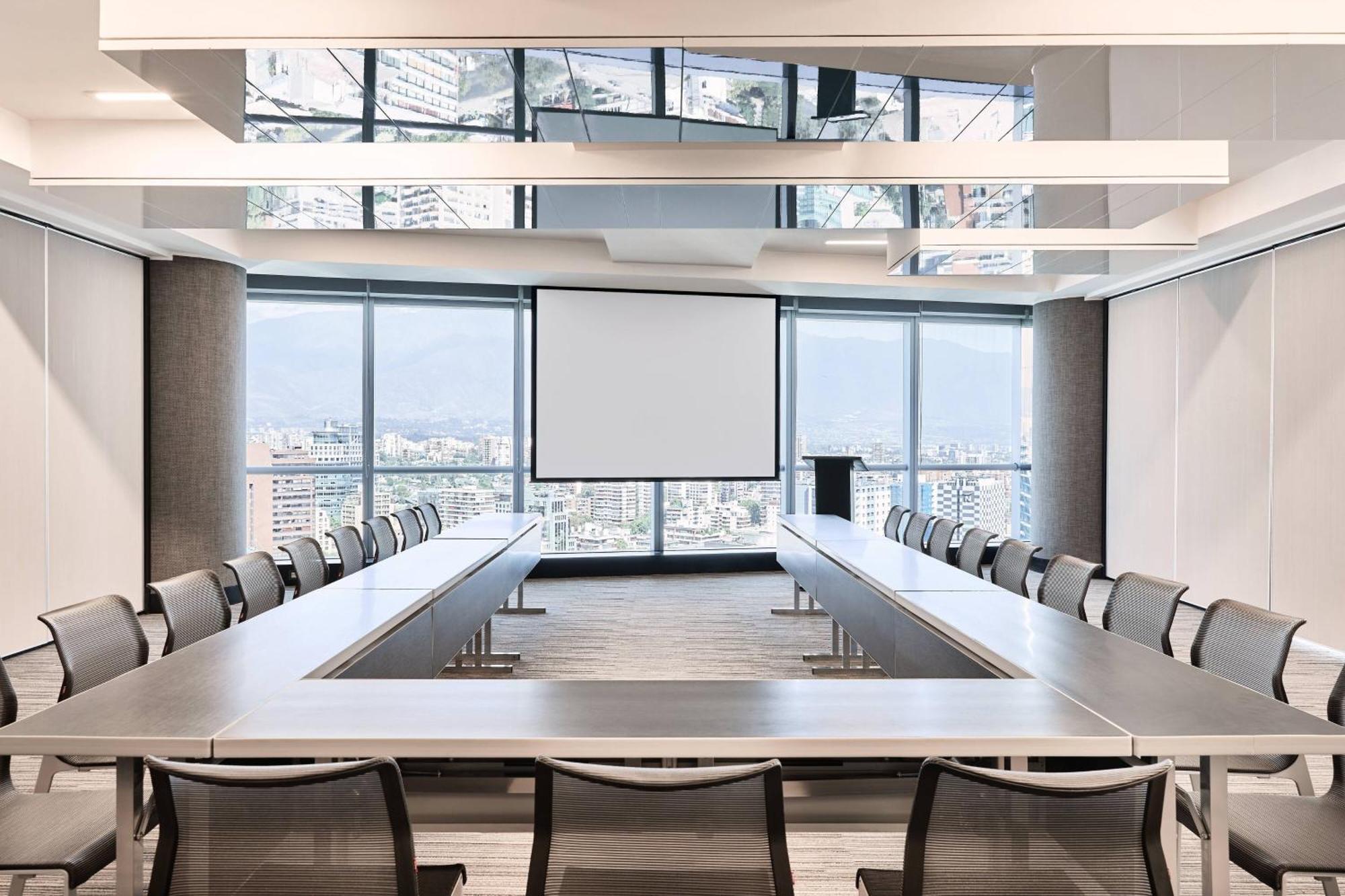 Ac By Marriott Cenco Costanera Hotel 4*