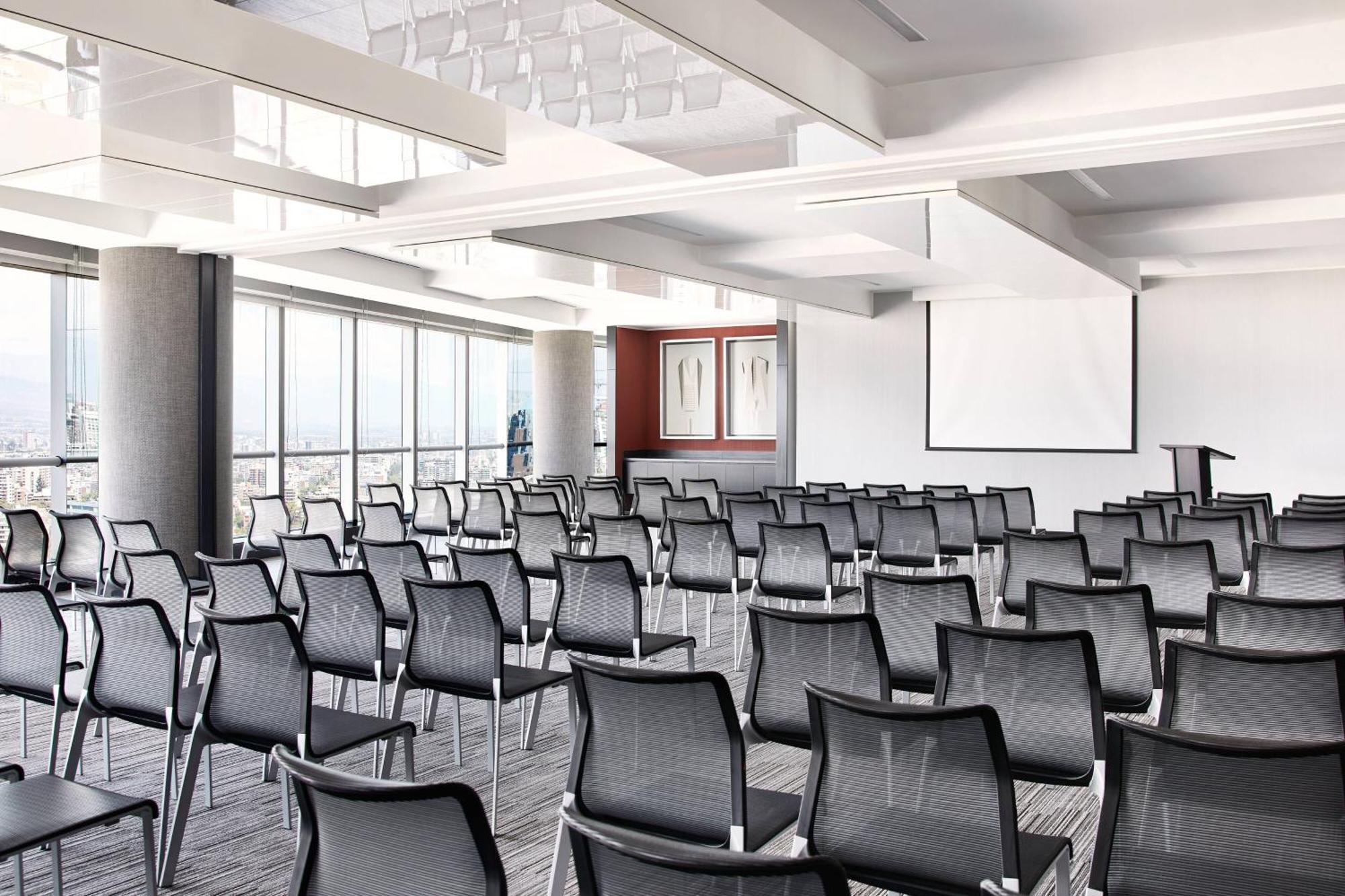 Hotel Ac By Marriott Cenco Costanera